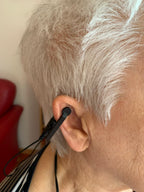 NeuroVitalElectrode: For bilateral attachment to the cymba conchae